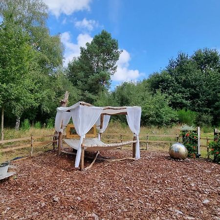 Luxury Bell Tent At Camping La Fortinerie Mouliherne Luaran gambar