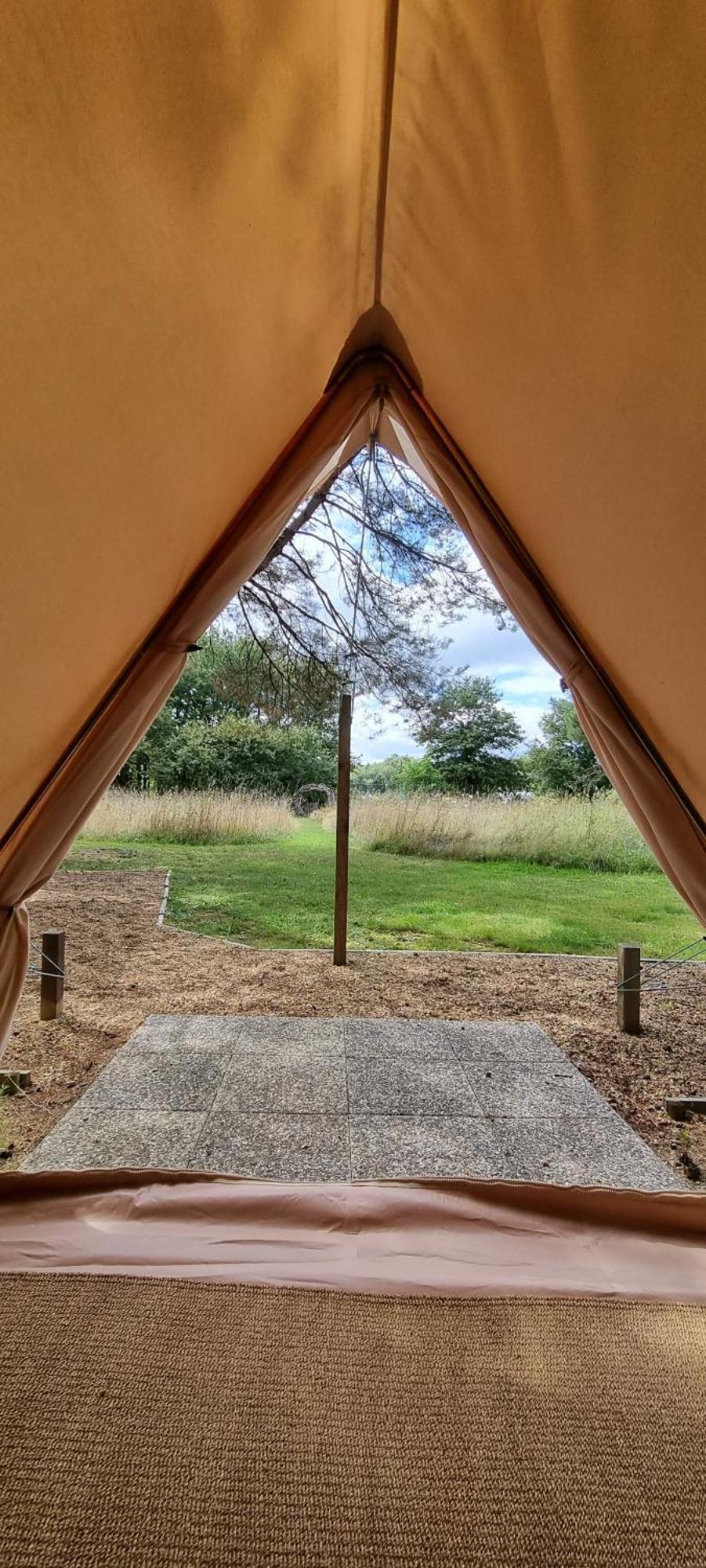 Luxury Bell Tent At Camping La Fortinerie Mouliherne Luaran gambar